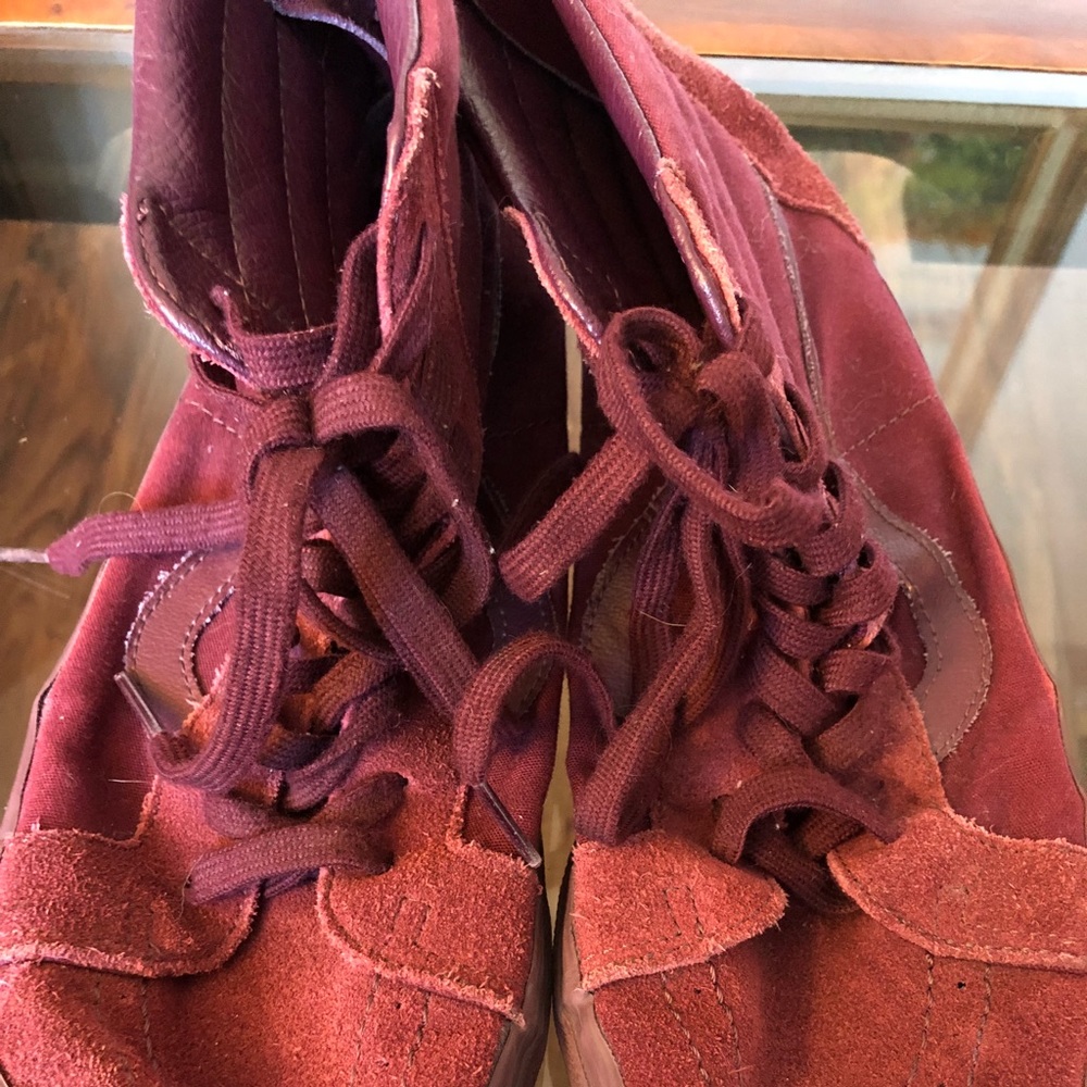 VAN’S Dark Red High Tops
